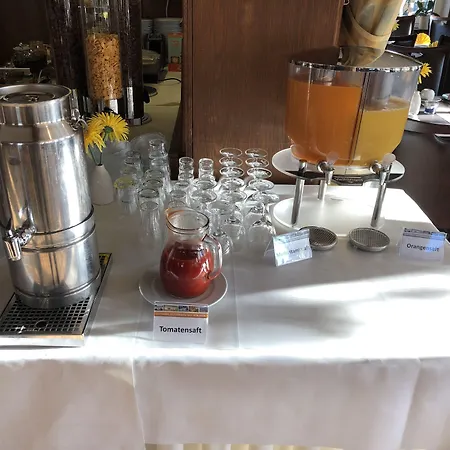 Отель Deutsches Haus 3*