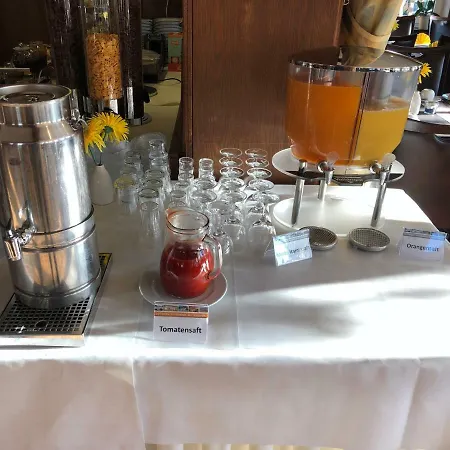 Deutsches Haus Hotel 3*